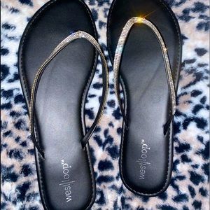 West Loop sparkley black flip flops NWOT